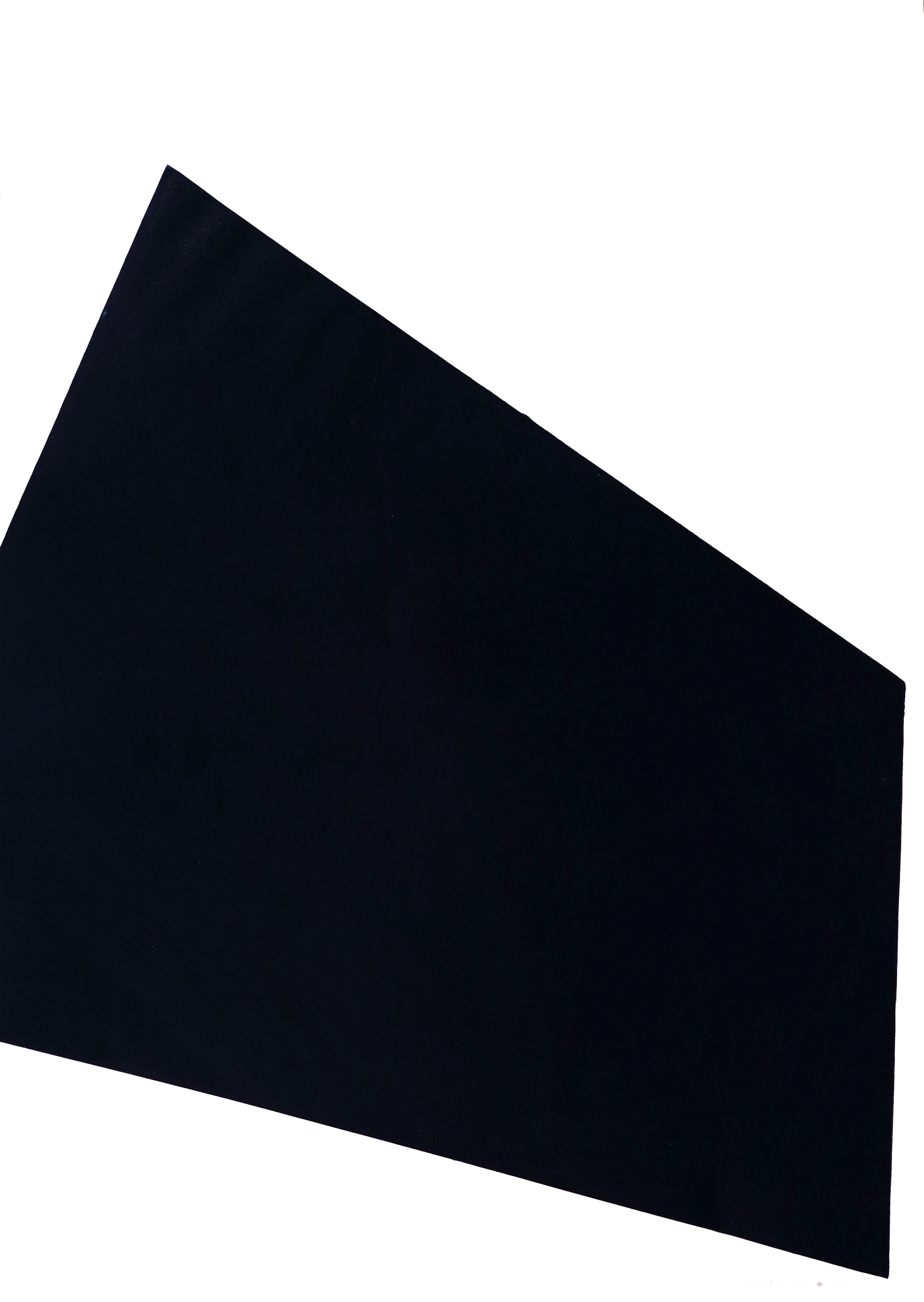 Black and Blue 001